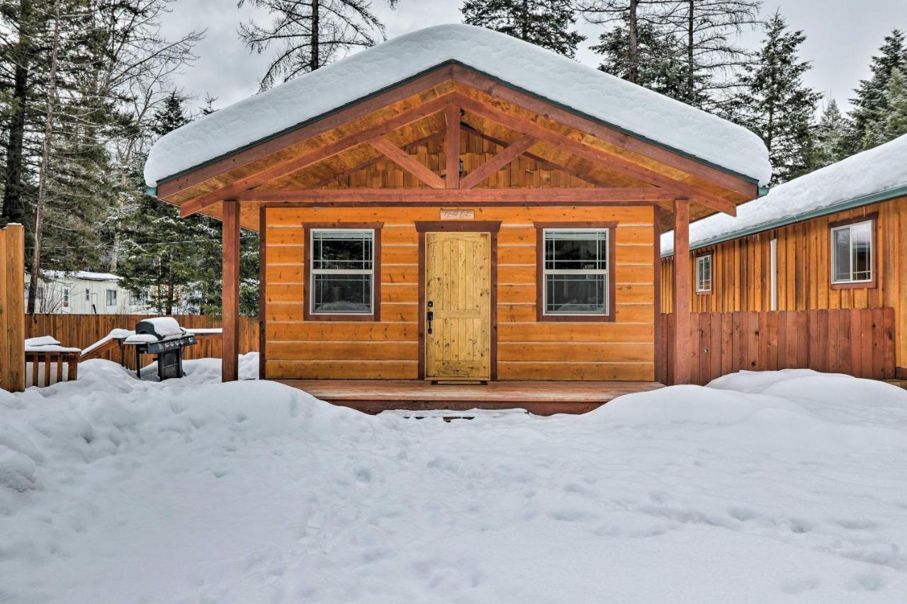 Hungry Horse Cabin Deck, Fire Pit, Near Glacier! エクステリア 写真